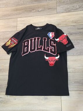Men Pro Standard NBA CHICAGO BULLS Logo  6x Finals Champions Size XL
